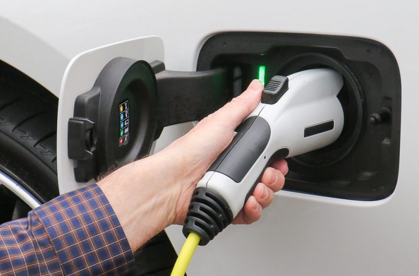  Cyber Switching Offers EV Chargers For Commercial Use