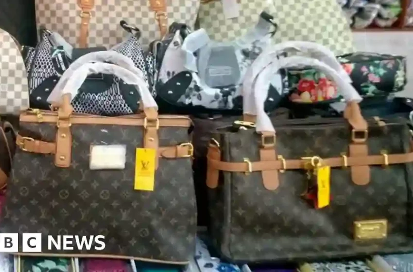  Where to Find Fashionable Replica Handbags?
